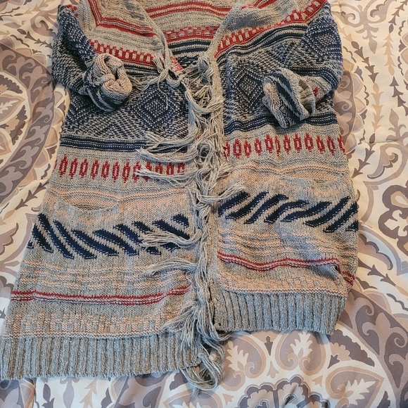 American Eagle Cardigan - Picture 2 of 3